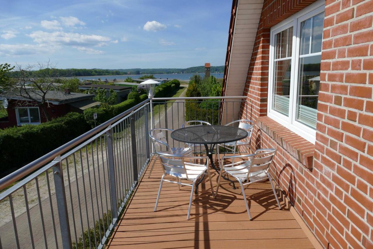 Apartamento Haus Am Deich Feriendomizil Mit Balkon Baabe Exterior foto