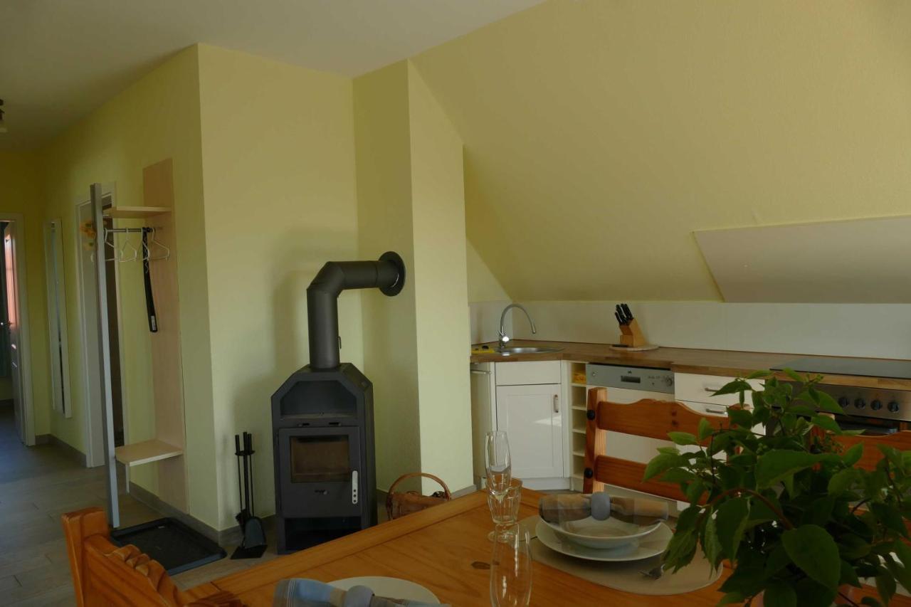 Apartamento Haus Am Deich Feriendomizil Mit Balkon Baabe Exterior foto