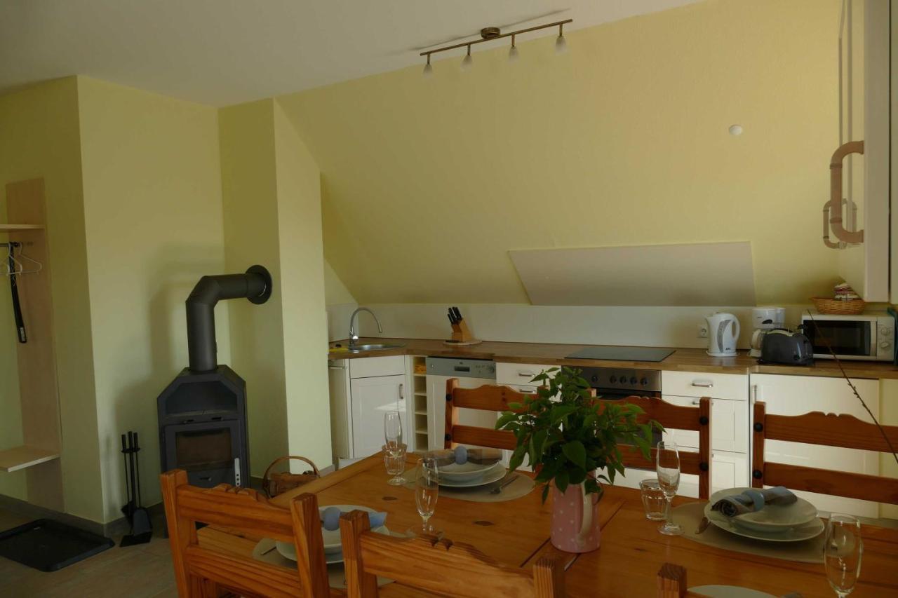 Apartamento Haus Am Deich Feriendomizil Mit Balkon Baabe Exterior foto